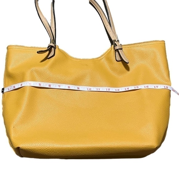 Tutilo New York Mustard Colored Shoulder Tote Bag - Picture 12 of 15